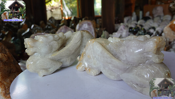 Giúp chủ nhân tránh mọi tai ương Giúp chủ nhân tránh mọi tai ương