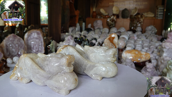 Linh vật biểu trưng cho sự may mắn Linh vật biểu trưng cho sự may mắn