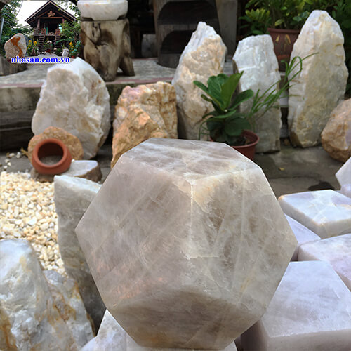 Cầu phong thủy 12 mặt đá thạch anh nặng 10.5kg Cầu phong thủy 12 mặt đá thạch anh nặng 10.5kg