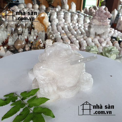 Cóc Ba Chân Đá Thạch Anh Trắng Cóc Ba Chân Đá Thạch Anh Trắng