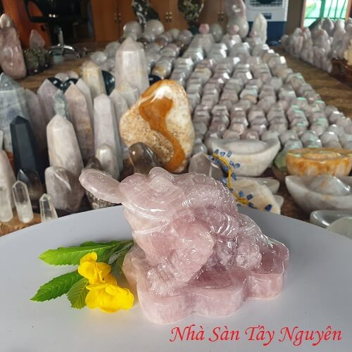 Hong Chieu Tai Loc Quartz Toad