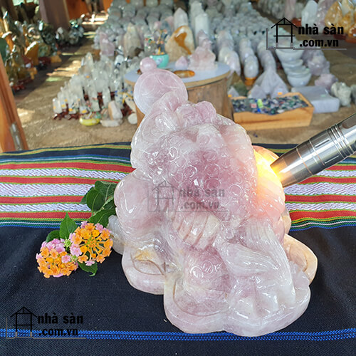 Cóc Đá Thạch Anh Hồng Tự Nhiên