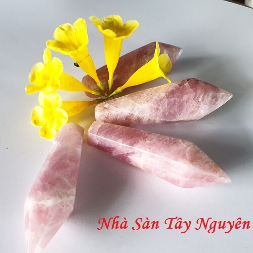Pink Feng Shui Quartz Stone Shake