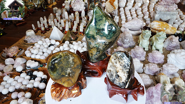 Nguồn gốc của đá canxedon