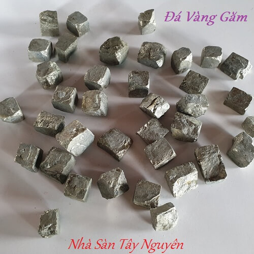 Công Dụng Của Đá Vàng Găm
