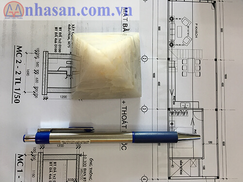 Cục chặn giấy đá thạch anh kim tự tháp