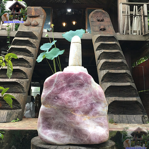 Cuội đá có cân nặng lên đến 160kg Cuội đá có cân nặng lên đến 160kg