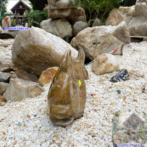 Đá canxedon hình cá phong thủy  Đá canxedon hình cá phong thủy