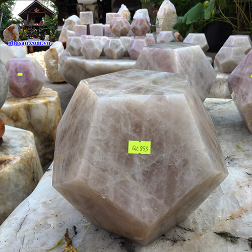 Đa giác 12 mặt đá thạch anh tự nhiên Đa giác 12 mặt đá thạch anh tự nhiên