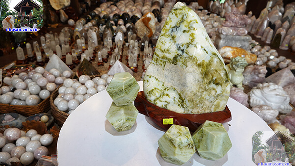 Đá cẩm thạch xanh lá