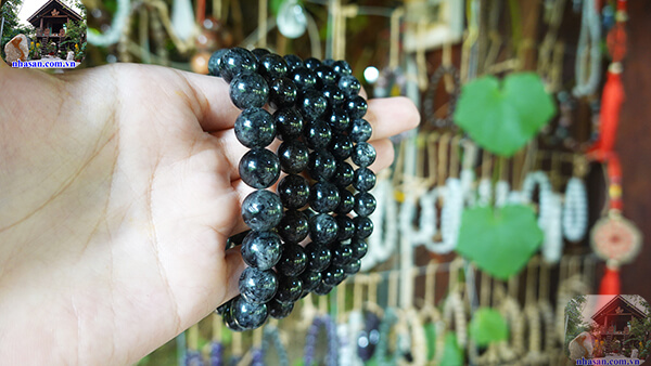 Đá quý phong thủy cho người tuổi Tân Sửu 1961 Đá quý phong thủy cho người tuổi Tân Sửu 1961