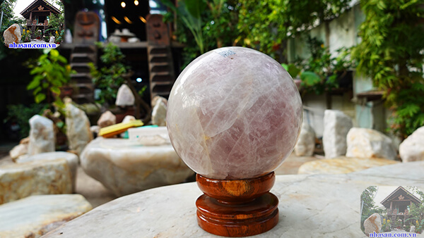 Đá thạch anh hồng