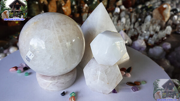 Đá thạch anh trắng