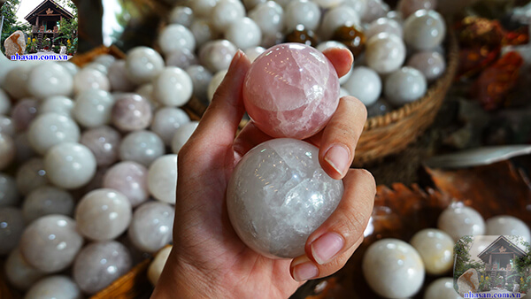 Cách kiểm tra năng lượng của đá thạch anh