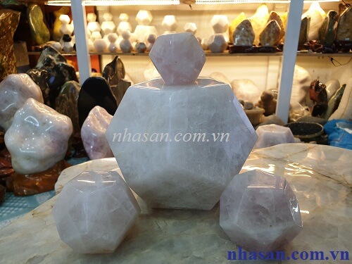 12 Edge Quartz Stone