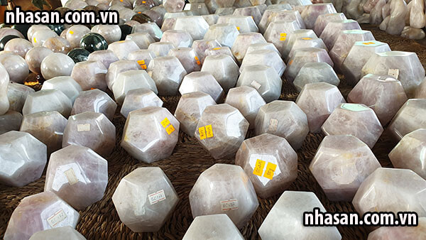 Quả cầu thạch anh 12 mặt