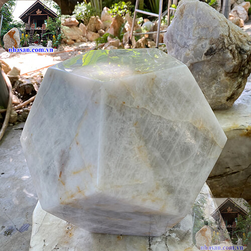 Đá thạch anh 12 mặt giúp cải hung hóa cát Đá thạch anh 12 mặt giúp cải hung hóa cát
