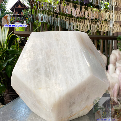 Đá thạch anh 12 mặt giúp điều hòa năng lượng dương  Đá thạch anh 12 mặt giúp điều hòa năng lượng dương