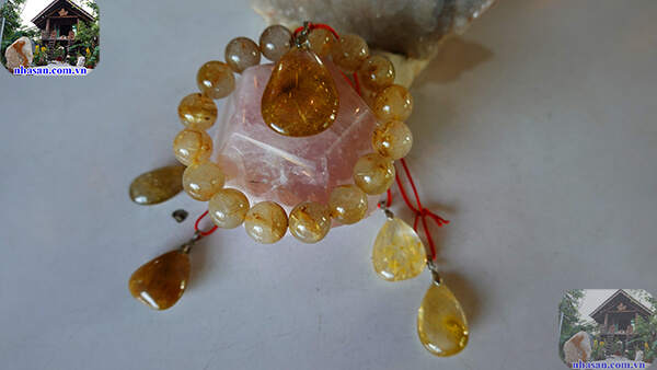 Vòng tay thạch anh vàng