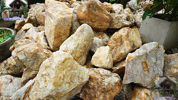 Đá thạch anh có ở đâu tại Việt Nam?