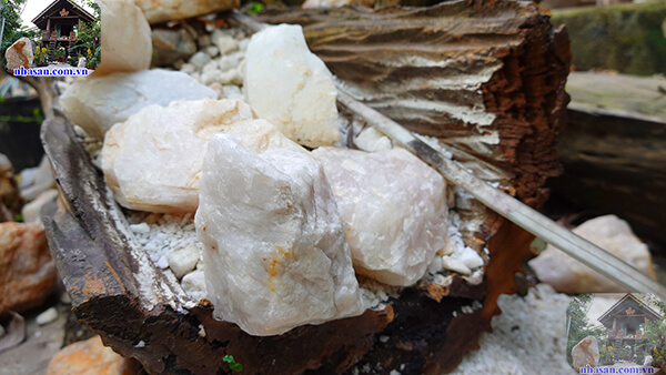 Đá thạch anh là loại đá bán quý