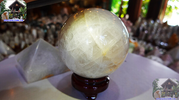 Tìm hiểu về đá thạch anh