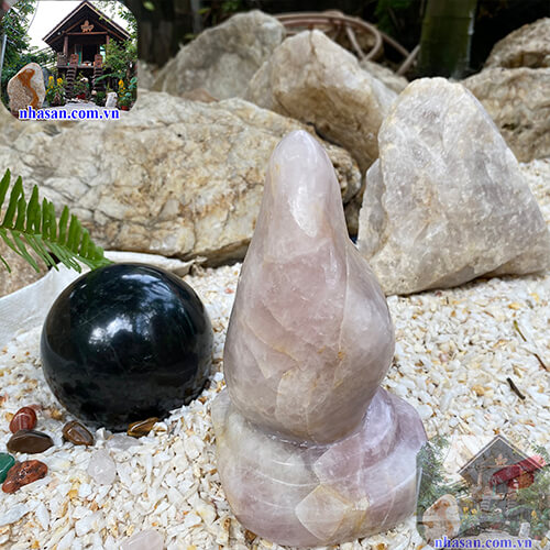 Đá thạch anh hồng gắn kết yêu thương Đá thạch anh hồng gắn kết yêu thương