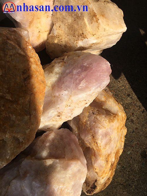 Monolithic Rose Quartz Stone