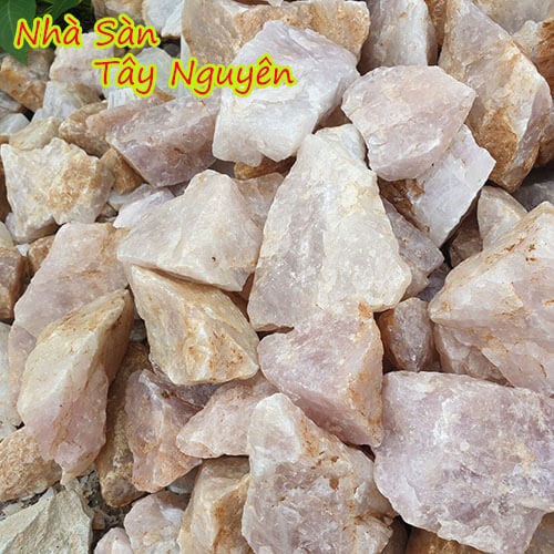 Đá Thạch Anh Hồng Thô Rải Nền Trấn Trạch