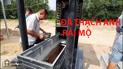 Đang dùng Đá thạch anh rải mộ