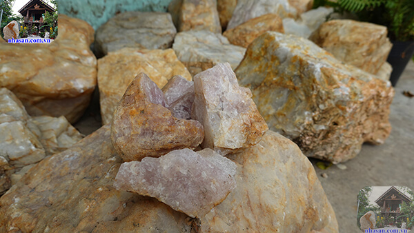 Đá thạch anh thô là gì?