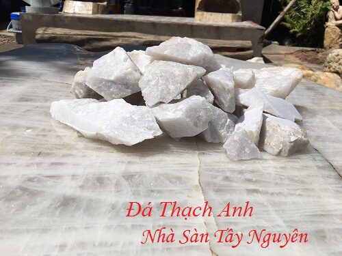 Rough Feng Shui Quartz Stone