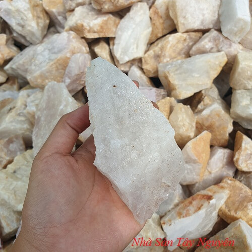 Decorative White Quartz Stone