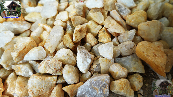 Đặc điểm của đá thạch anh trắng vụn