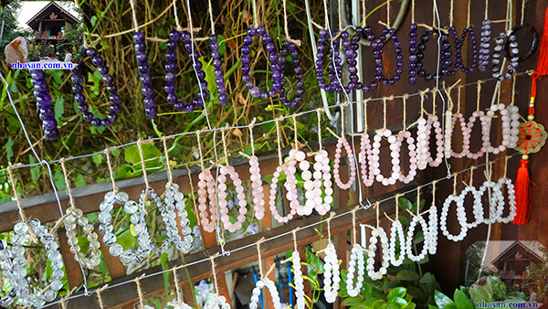 Đá thạch anh tự nhiên dùng trong lĩnh vực trang sức