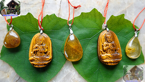 Đá thạch anh vàng có độ cứng là 7 Mohs