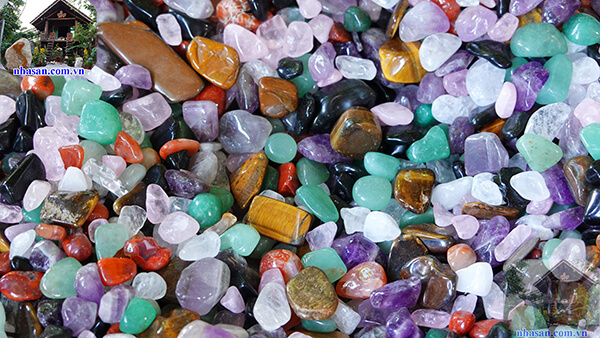 Đá thạch anh vụn ngũ sắc