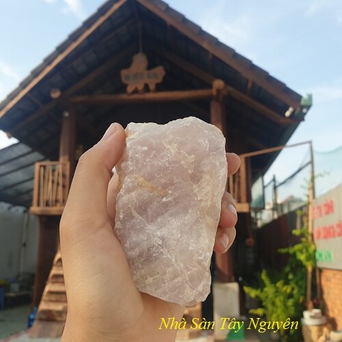 Rough Pink Quartz Rocks Set The Desk