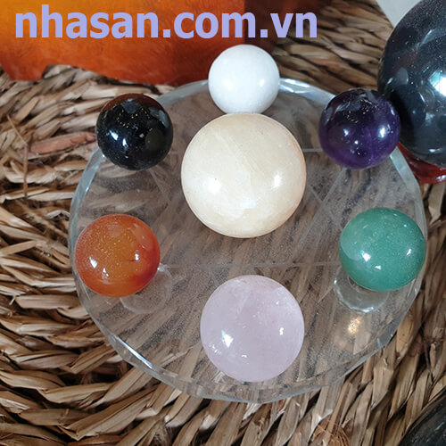 Quartz stone heat treatment