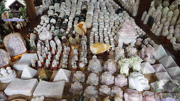 Giá đá thạch anh nguyên khối được cập nhật chính xác Giá đá thạch anh nguyên khối được cập nhật chính xác