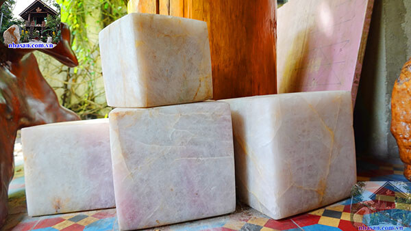 Đá thạch anh vuông hồng Đá thạch anh vuông hồng