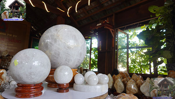 Đá thạch an được mài cạnh đánh bóng Đá thạch anh được mài cạnh đánh bóng