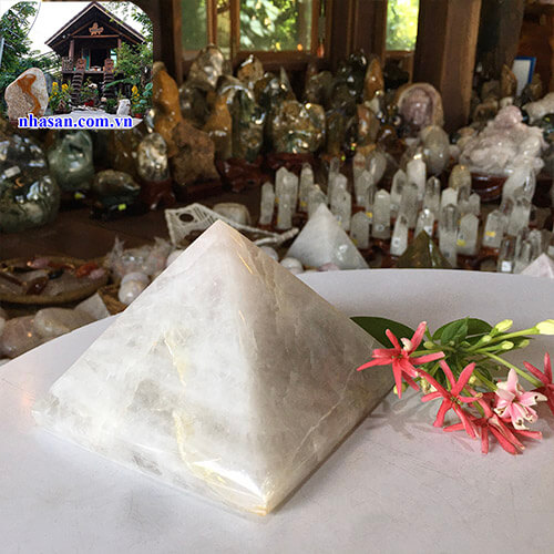 Kim tự tháp đá thạch anh hồng khử tia bức xạ T464-2 Kim tự tháp đá thạch anh hồng khử tia bức xạ T464-2