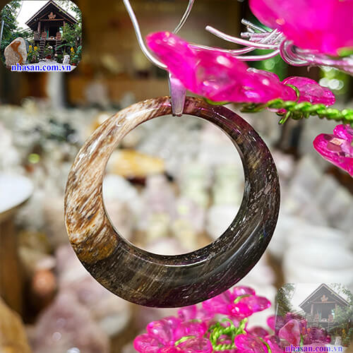 Mặt dây chuyền gỗ hóa thạch sang chảnh cá tính Mặt dây chuyền gỗ hóa thạch sang chảnh cá tính