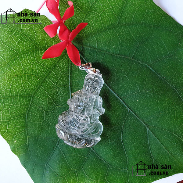 Mặt Phật Quan Âm Đá Thạch Anh Trắng Bản Nữ Mặt Phật Quan Âm Đá Thạch Anh Trắng Bản Nữ