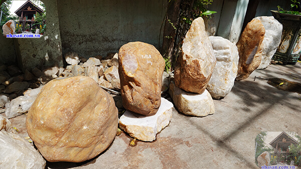 Đá thạch anh thô được dùng để làm gì?