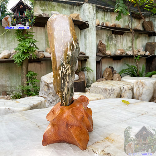 Năng lượng bên tronng đá canxedon giúp ngăn cản từ trường xấu thu hút vận khí tốt Năng lượng bên tronng đá canxedon giúp ngăn cản từ trường xấu thu hút vận khí tốt