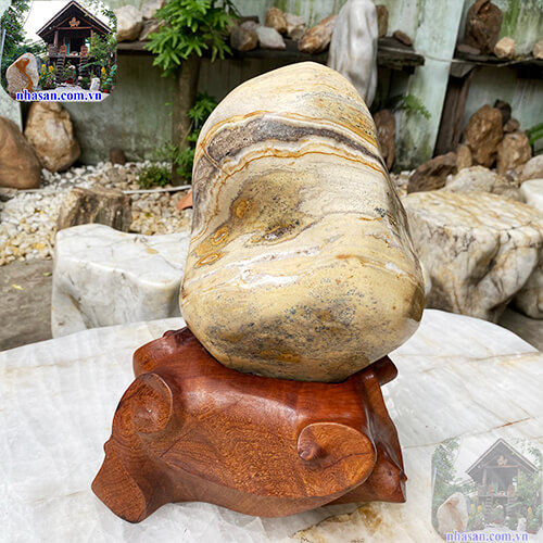 ngắm nhìn kiệt tác mà thiên nhiên ban tặng thông qua trụ đá canxedon ngắm nhìn kiệt tác mà thiên nhiên ban tặng thông qua trụ đá canxedon