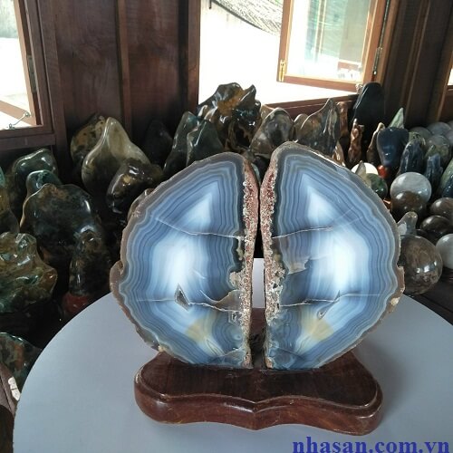 Jade Stone Agate - Nha San Tay Nguyen