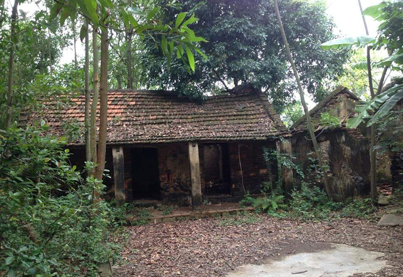 Ngôi Nhà Đá Bên Động Từ Thức